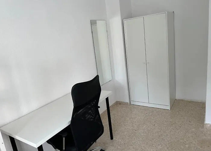 3-Bedroom + Crib - Perfect For The Family